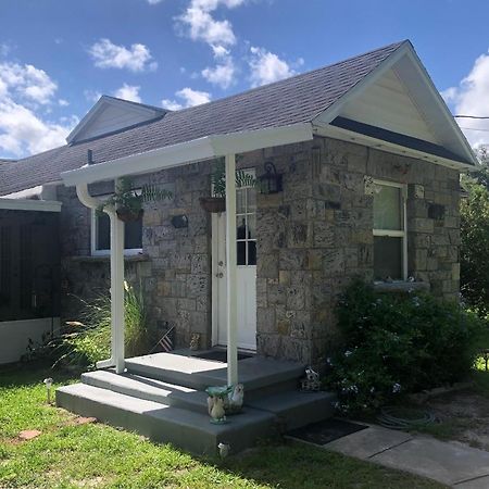 ويكي واتشي Cozy Cottage River House المظهر الخارجي الصورة