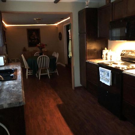 ويكي واتشي Cozy Cottage River House المظهر الخارجي الصورة