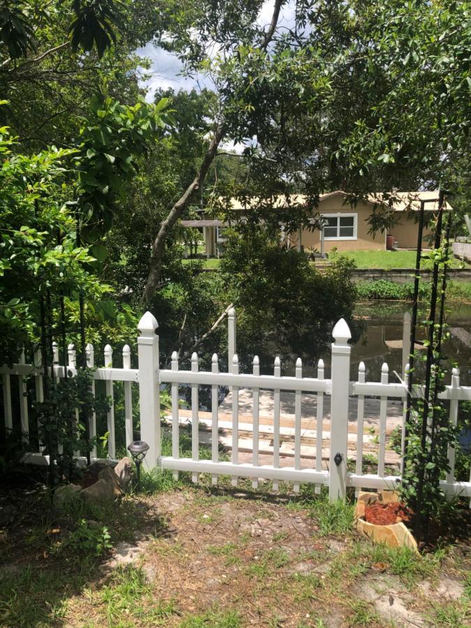 ويكي واتشي Cozy Cottage River House المظهر الخارجي الصورة