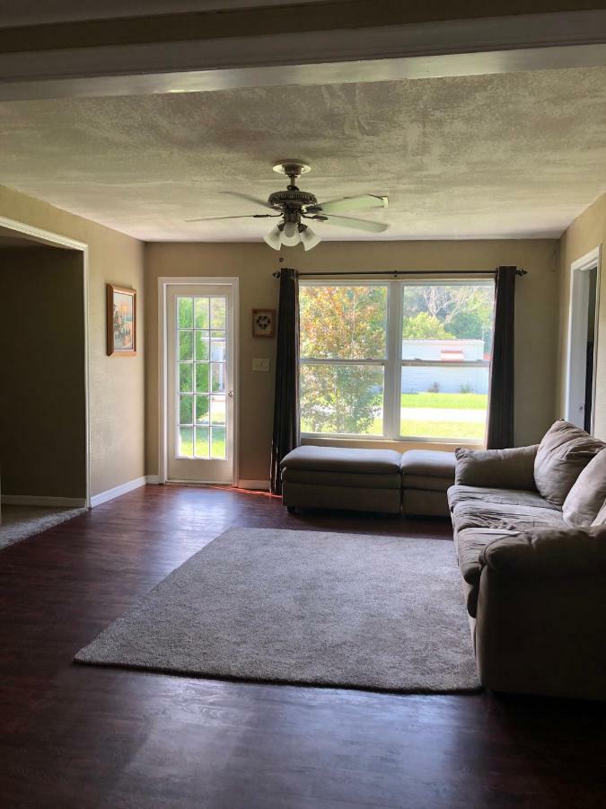 ويكي واتشي Cozy Cottage River House المظهر الخارجي الصورة