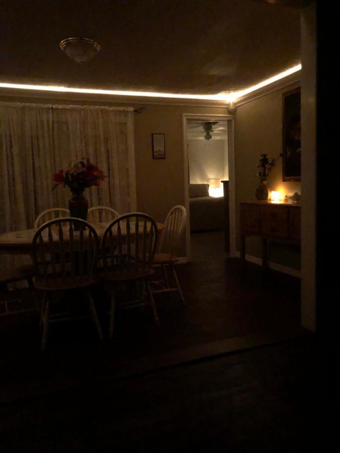 ويكي واتشي Cozy Cottage River House المظهر الخارجي الصورة